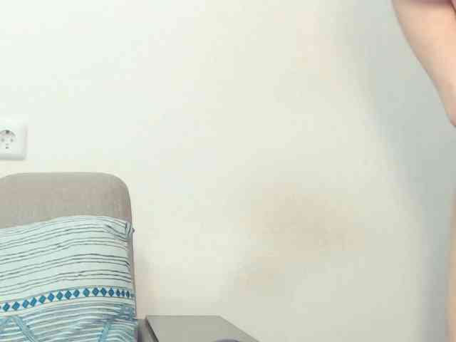 Drakulaura1 Live Webcam on BongaCams