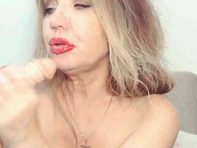 Drakulaura1 webcam
