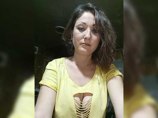 YouGirlXXX's BongaCams show and profile