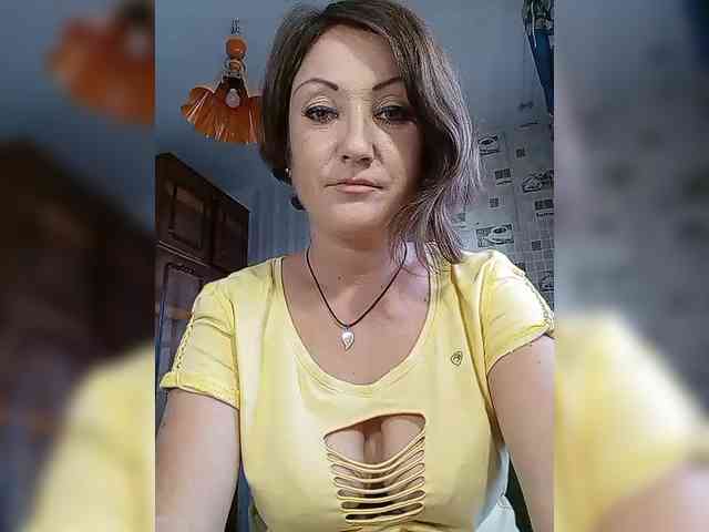 YouGirlXXX Live Webcam on BongaCams