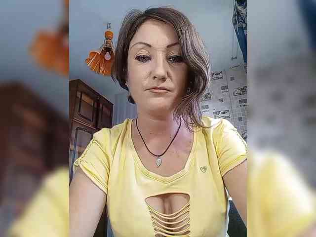 YouGirlXXX Live Webcam on BongaCams