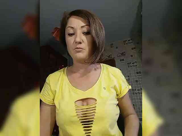 8BESTGirl8 webcam