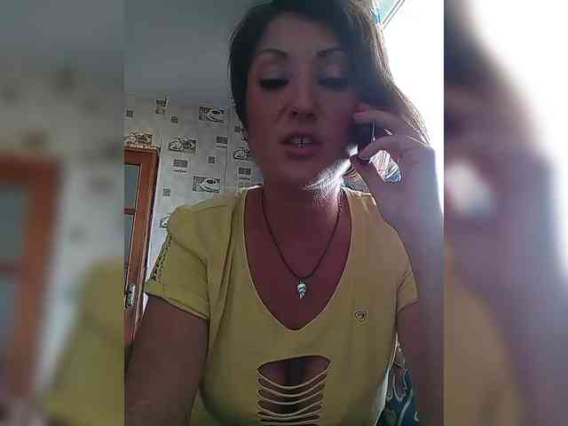 8BESTGirl8 webcam