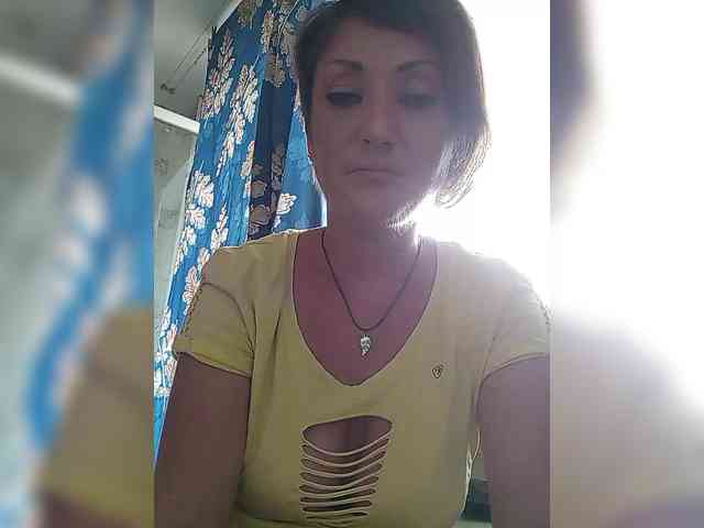 8BESTGirl8 webcam