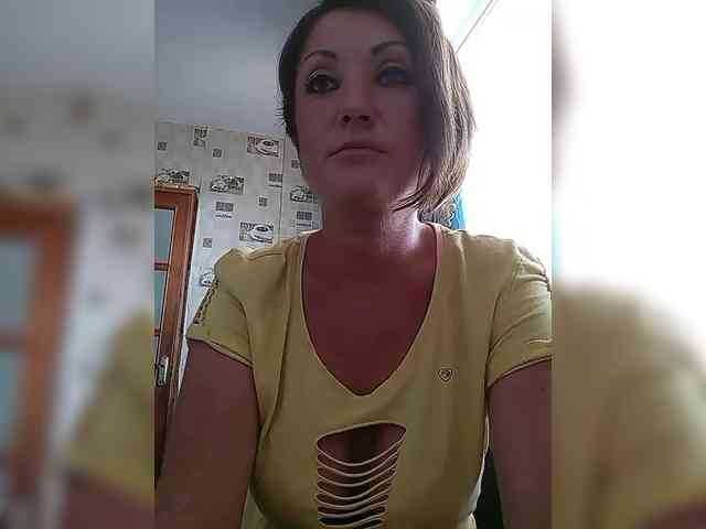 8BESTGirl8 webcam