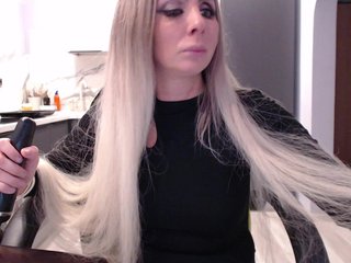 blondalina Porn Show