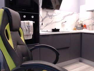 blondalina Porn Show