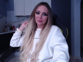 blondalina Porn Show
