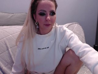 blondalina Porn Show