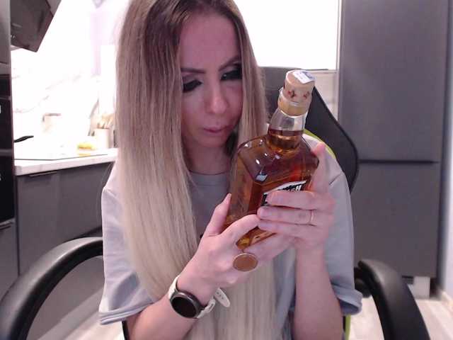 blondalina cam belle