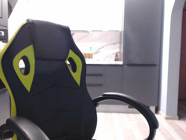 blondalina's BongaCams show and profile