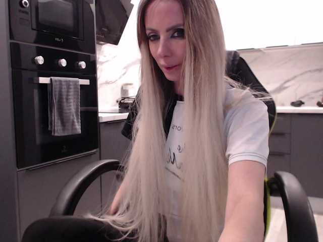 blondalina live sex
