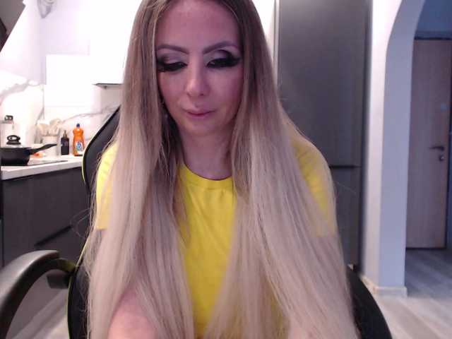 blondalina live sex show