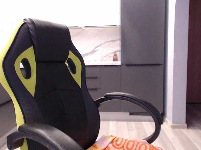  blondalina chat room