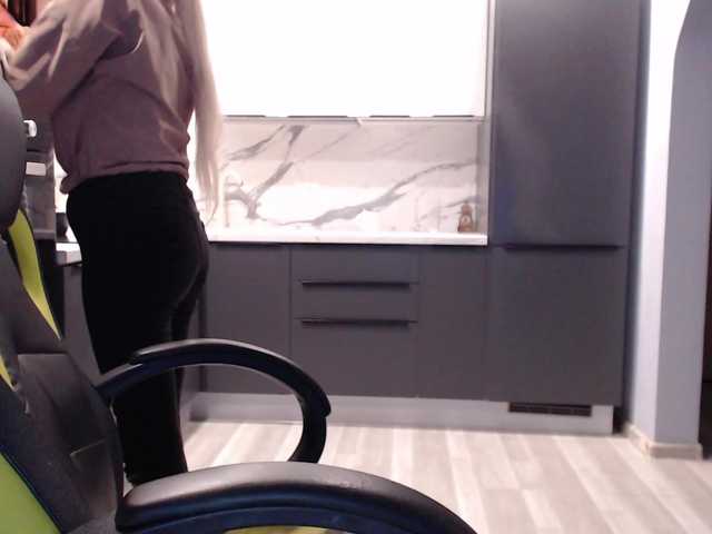 blondalina cam belle