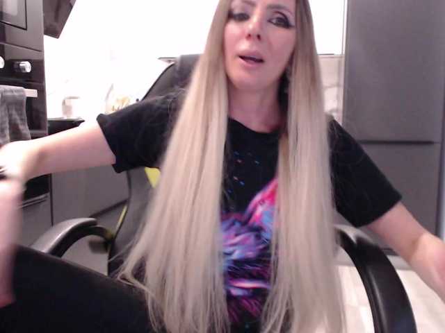 blondalina cam belle