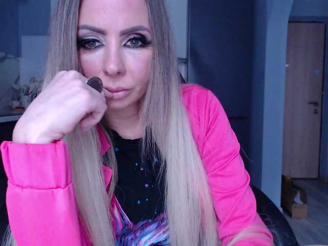 blondalina live sex