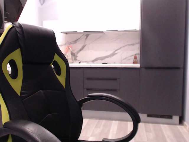 blondalina's BongaCams show and profile