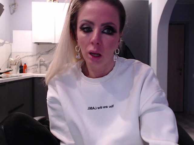 blondalina live sex show