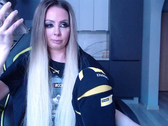 blondalina cam belle