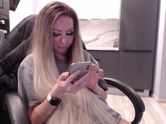 Preview of blondalina