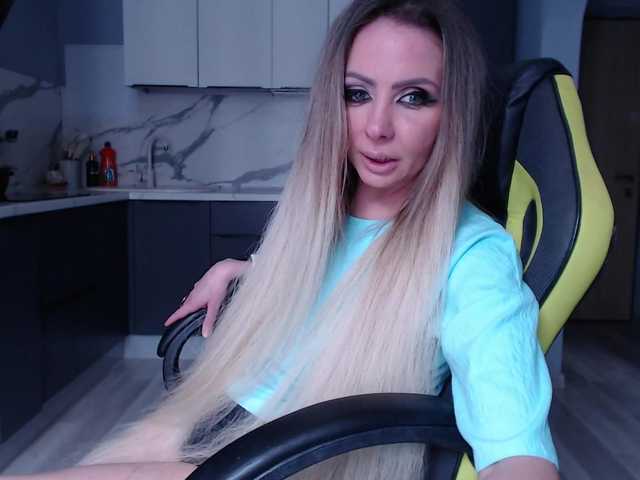 blondalina cam belle