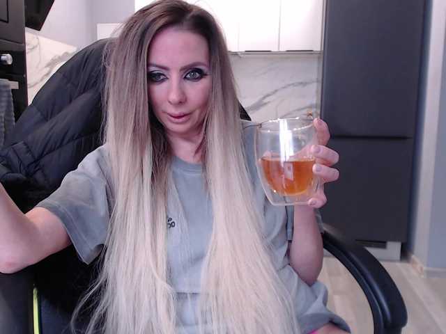 Preview of blondalina