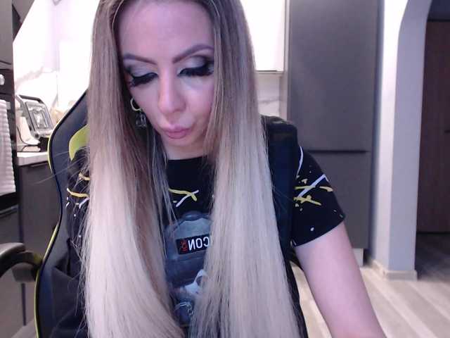 Preview of blondalina