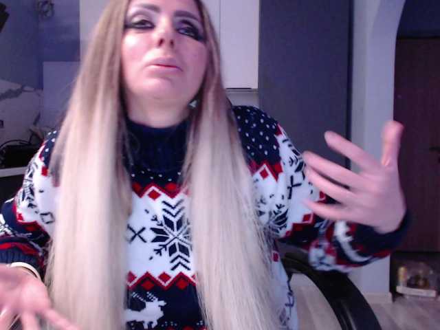 blondalina's BongaCams show and profile