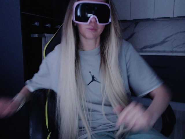 blondalina live sex