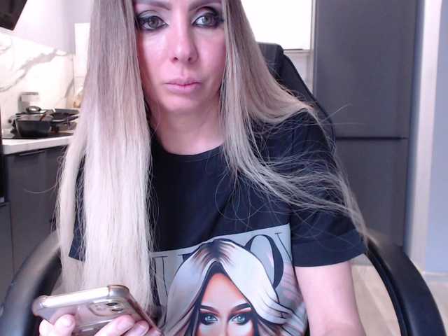 Preview of blondalina