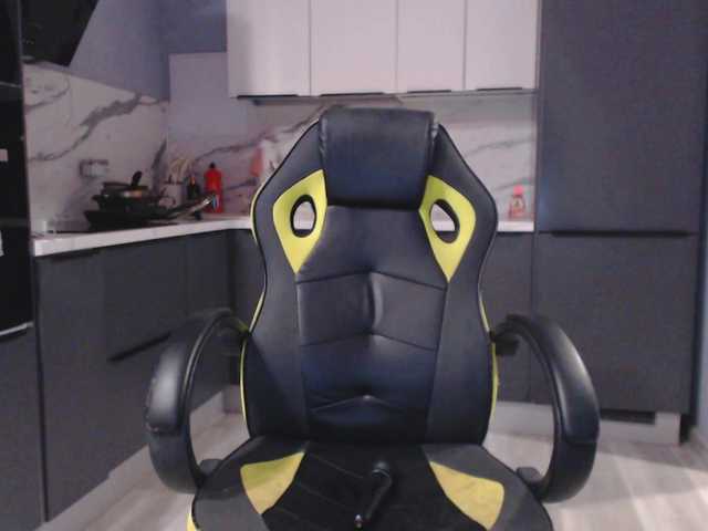 blondalina's BongaCams show and profile