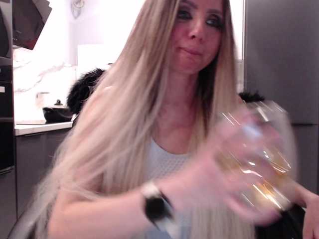 blondalina live sex show