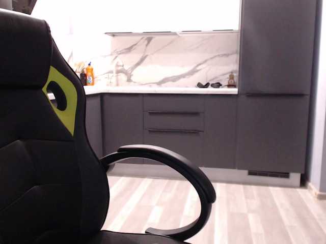 blondalina's BongaCams show and profile