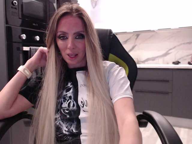 blondalina live sex