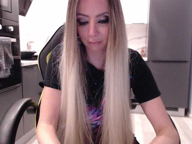 blondalina cam belle