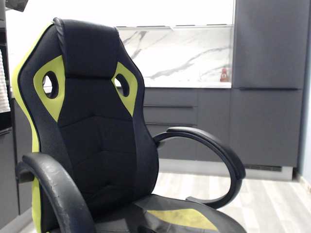 blondalina's BongaCams show and profile