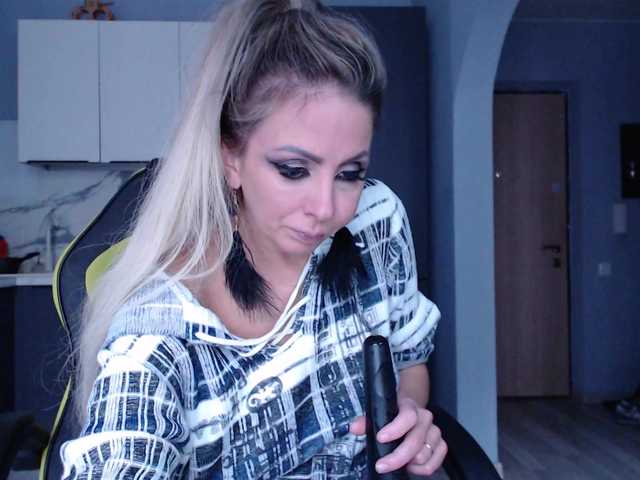 Preview of blondalina