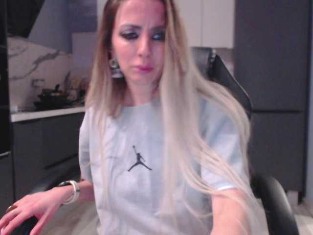 Preview of blondalina