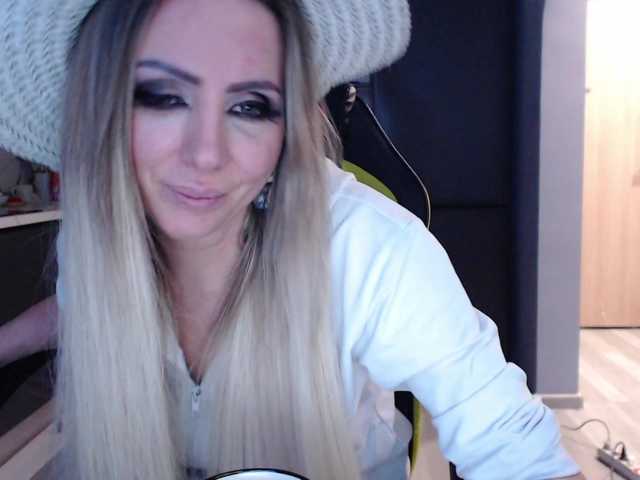 Preview of blondalina