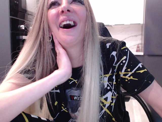 blondalina live sex show