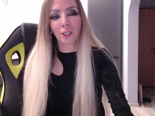 blondalina cam belle