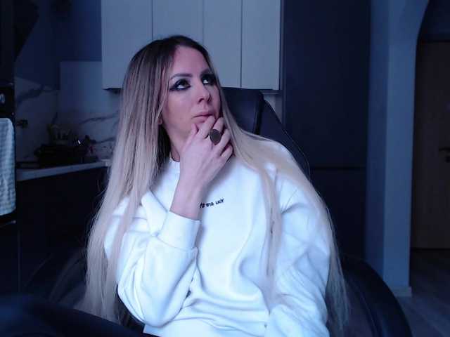 Preview of blondalina