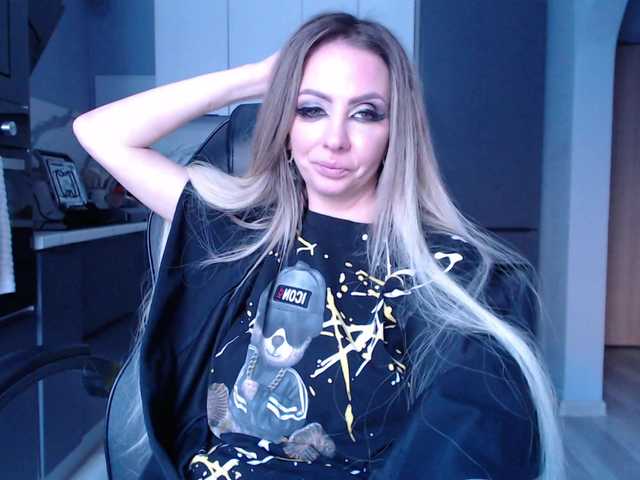 blondalina live sex