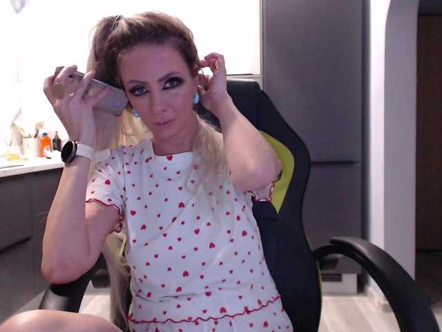 Preview of blondalina