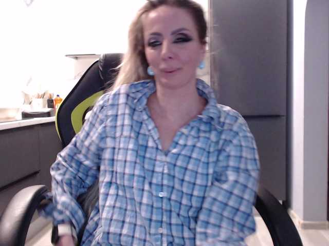  blondalina chat room