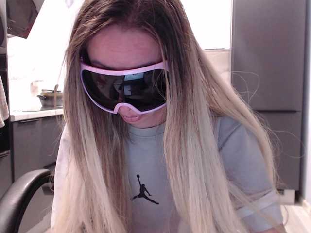 Preview of blondalina