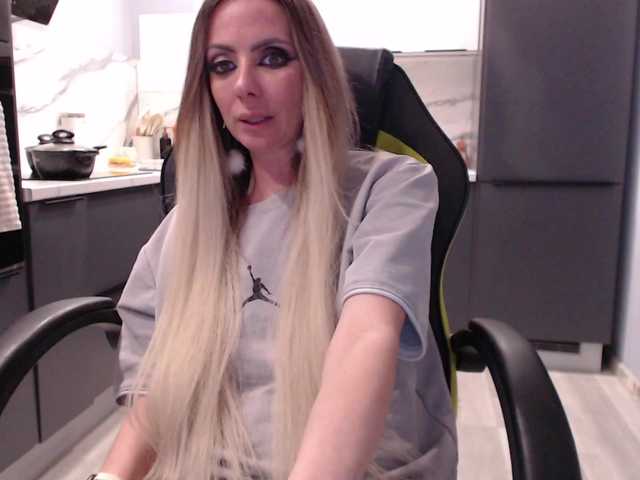 blondalina cam belle