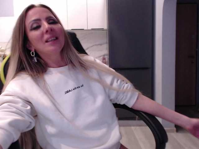 Preview of blondalina