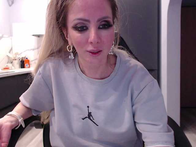 blondalina live cam